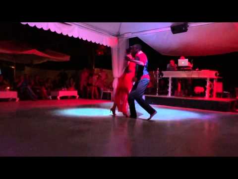 Matar e Livia Dam Bo Amor