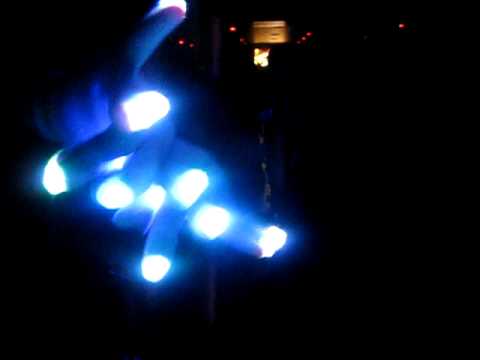 [NOM!] Gloomy | Cosmic Gate @ FUR night club