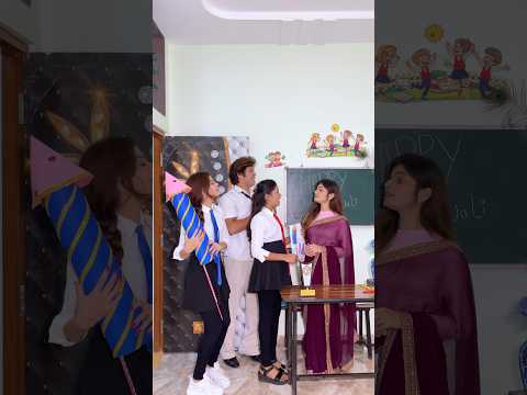 Diwali Fatake secret🤫in School😱|| Jashvi Vishvi || #shorts #youtubeshorts #trending #viral