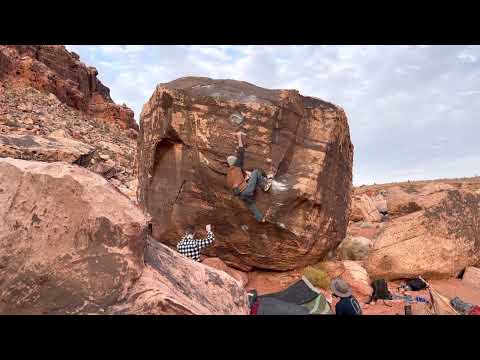 Vino Rojo (v6) Red Rocks