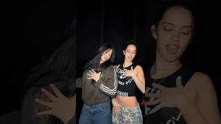 Download lagu dying 4 u #KATSEYE #KATSEYE_Daniela #KATSEYE_Sophia dc: @grapejuicenads mp3