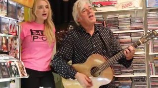 &quot;Remind Me Of The Big Tunes In That Little City...&quot; - Part 1-Robyn Hitchcock &amp; Emma Swift