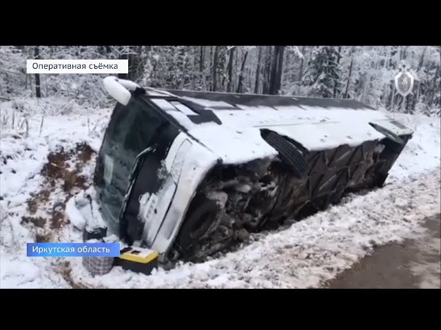В ДТП со скорой пострадали три человека