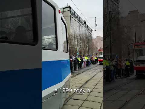 , title : 'Что ты такое?🤔  #транспорт  #москва #трамвай #деньрождения'