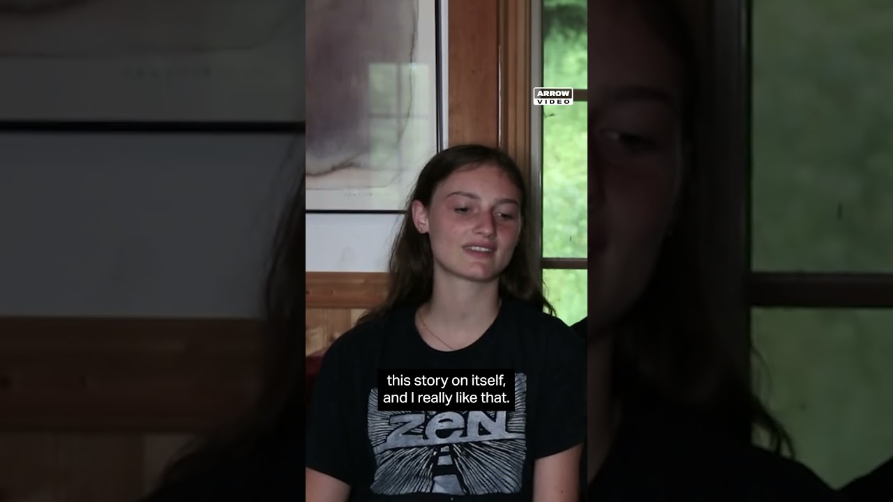 Miniature de la vidéo How to subvert the ghost story w/ the Adams Family du film The Deeper You Dig