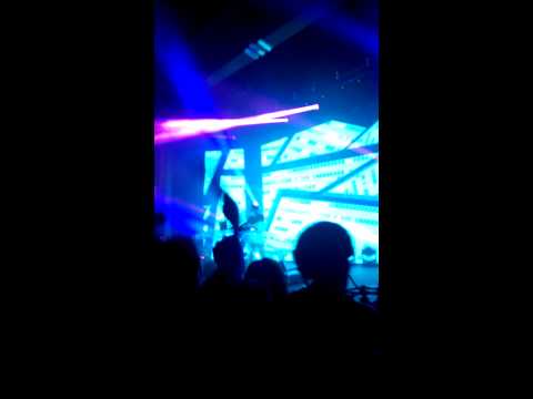Porter Robinson Worlds Tour - Divinity ft. Amy Millan