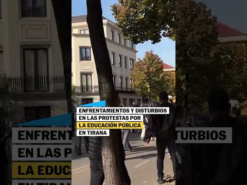 El tercer día de protestas estudiantiles en Albania marcado por la violencia #shorts
