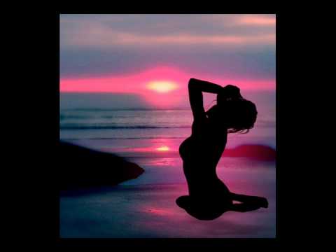 Tu cuerpo,  mai, me arrebata,  Tu cuerpo me vuelve loco...Don Omar Y Trebol Clan