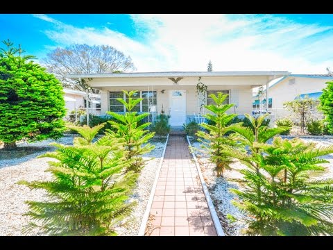 5342 8th Ave N, St Petersburg FL Home tour listed by The Best Realtor in St Pete Duncan Duo