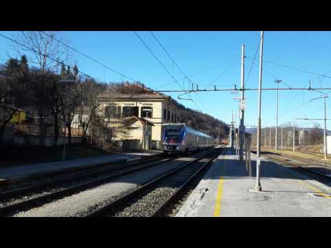 ARRIVO E PARTENZA DEL JAZZ DALLA STAZIONE DI ROBILANTE.(CN) 17 - 1 - 2016