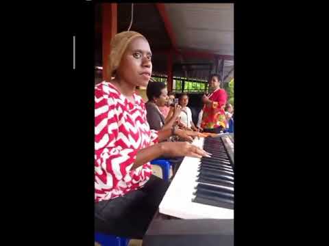 Orang Papua pintar nyanyi lagu bugis Lagu Bugis-Balo Lipa