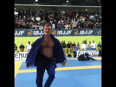 Finalização em Herbert Santos no europeu! !!