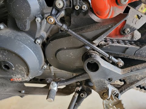 2021 KTM 890 Adventure R Quickshifter Review by owner.  Is is notchy or smooth as butter?