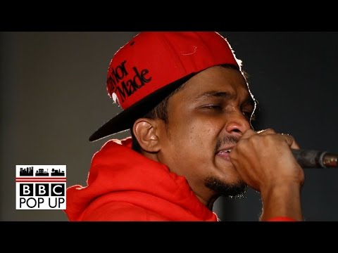 Mumbai rapper Divine changes up traditional tune of Indian music - BBC News