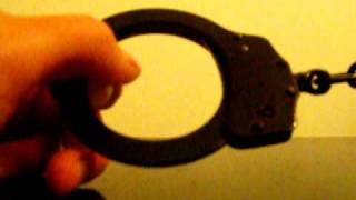 For The Dumb People : S1E2 - How To Unlock Double Lock Hand Cuffs (OLD)