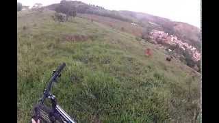 preview picture of video 'Descida de bike na estrada do antigo canavial no Bairro Patrimônio-Sta Cruz com minha GT Karakoran'