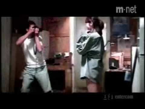 Cel mai lacrimogen videoclip.Kiss ( dragostea unui baiat pt .avi