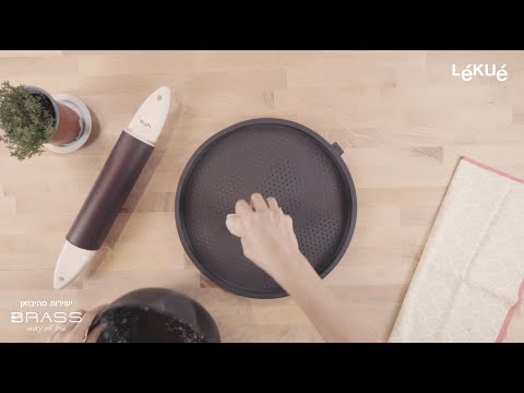 משטח אפיה לפיצה - קריספר סיליקון מחורר עגול 36 סמ Lekue 