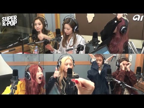 [Super K-Pop] 드림캐쳐 (Dreamcatcher)'s Singin' Live 'Daydream (백일몽)'