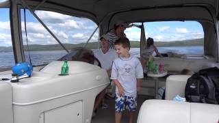 preview picture of video 'Journée en bateau sur le lac Témiscouata'