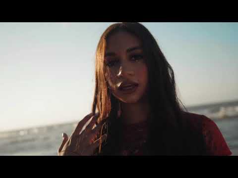 @AlejaClark‬ - EL VUELO (audio oficial)