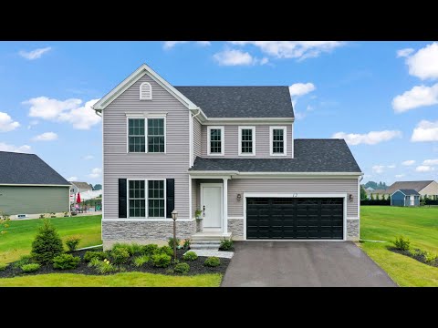 14 Clemens Dr, Mechanicville, NY 12118