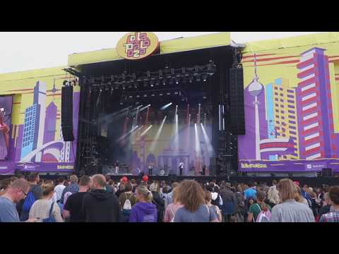 DJANGO DJANGO - Introduction/Hail Bop - Lollapalooza Berlin 2017