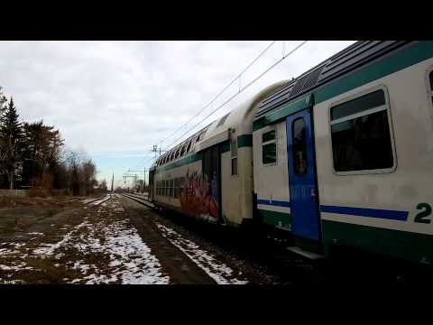 E.464.670 CON CARROZZE PASSEGGERI IN ARRIVO A BORGO S. DALMAZZO (CN) 24 - 1 - 2015.