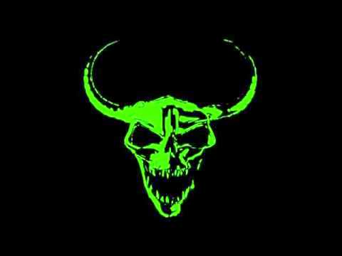 Golpe - Get the fuck off (Slugos Remix)