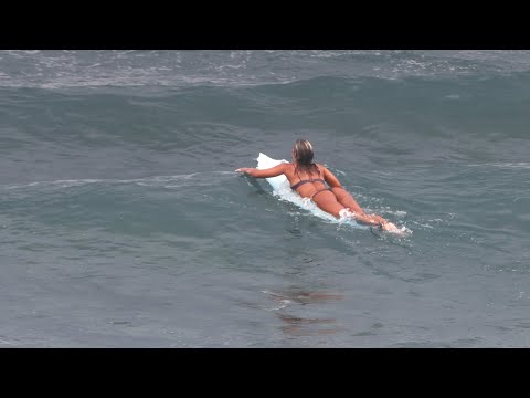Ladies Head Out To Uluwatu 