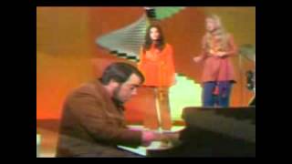Sergio Mendes &amp; Brasil &#39;66 - Wichita Lineman (1969)