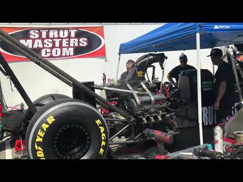 NHRA Top Fuel Dragster Warm Up (Throttle Whack!!)