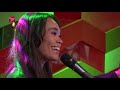 Romy Monteiro en Mell & Vintage Future zingen live