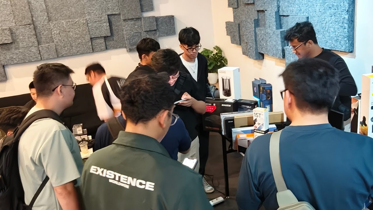 Secondhand Meet Up bersama Kreator Lain