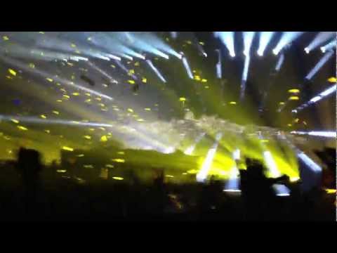 [HD] Tiesto College Invasion Tour 2-25-13  - Sands Bethlehem - Maximal Crazy Confetti Blast