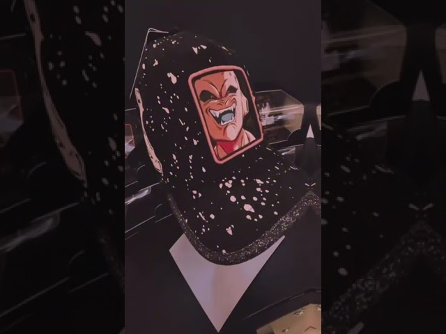 Vídeo relacionado con Capslab Goku Dragon Ball Z Blanco Naranja Gorra de Camionero