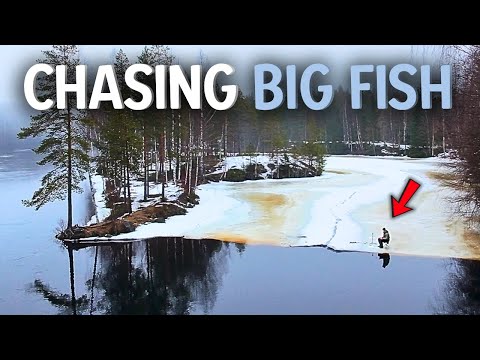 2 DAYS ice fishing by a MELTING RIVER | Night in a wilderness hut
