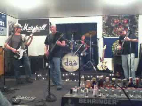 Jefferson Airplane, White Rabbit, covered by the d.a.a.