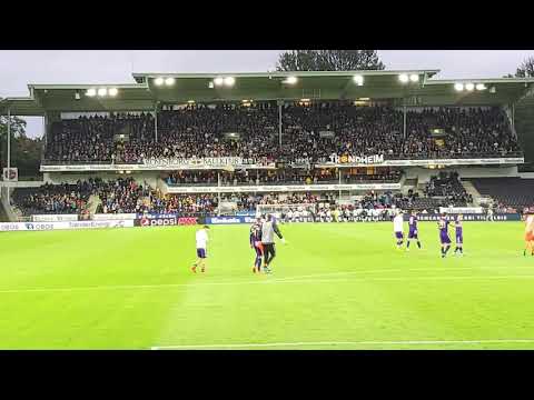 Players celebrate with fans | Rosenborg - Maribor