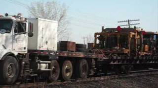preview picture of video 'CN MoW Equipment North of Oshkosh, Wisconsin at Winnebago April 17, 2009'