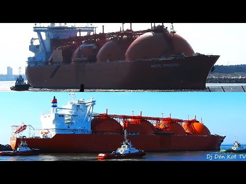 Arctic Princess (LNG Tanker) leaving Klaipeda Port