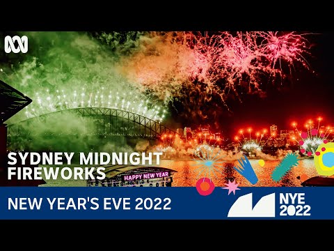 Sydney Midnight Fireworks | LIVE New Year's Eve 2022