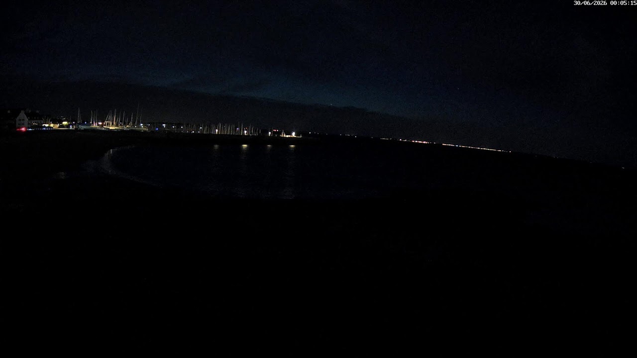 Live webcam view of Quiberon Beach, Bay & Marina