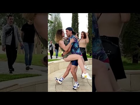 Peguei ela no colo 😱 #shorts