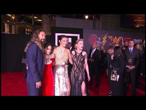 Justice League Premiere LA - Red Carpet (official video)