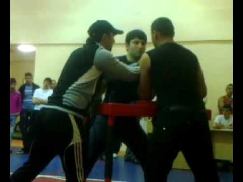 David Exiazaryan armwrestling