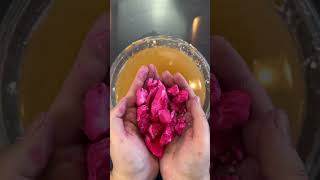 Download lagu Pink Gym Chalk crush on golden water #asmr #satisfying #gymchalk #oddlysatisfying #shorts mp3