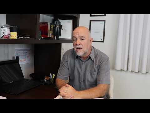 Tip of the week: Why choose a native tongue English teacher? (Tyrone Fahey - Inglês Profissional)