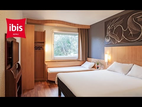 Discover ibis Barcelona Cornella • Spain • vibrant hotels • ibis