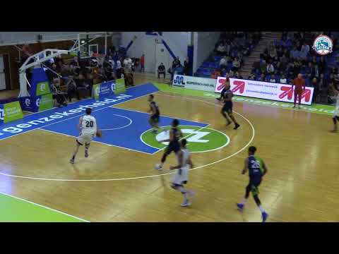 20180201 block Worthy de Jong op dunkpoging